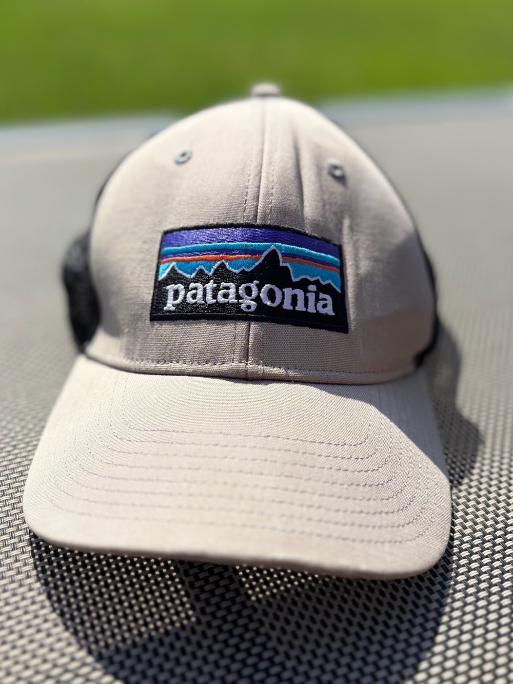 Patagonia Tan and Black Logo Trucker Hat Baseball Cap Adjustable Outdoors